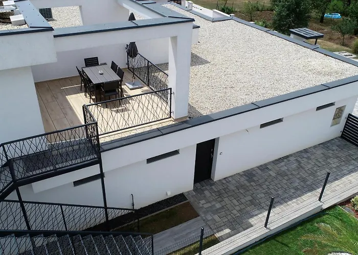 Zita * פוניארצוושהג'